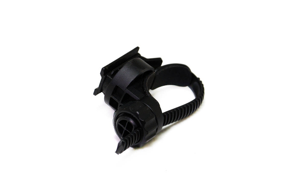 Крепление пластиковое фонаря на велосипед GACIRON H11